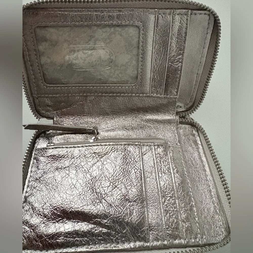 NWOT Elliott Lucca Phone-Wallet Brown/Gold woven Leather Wristlet C.Card holder